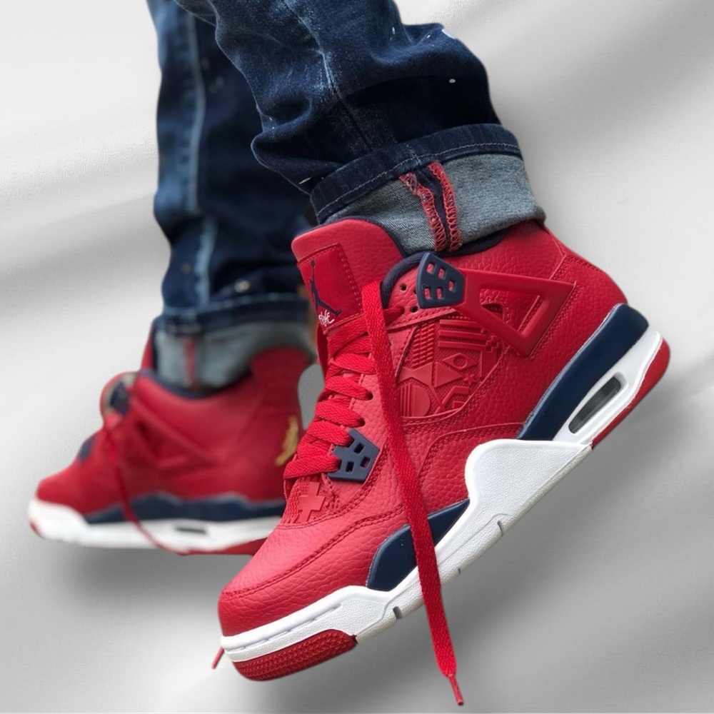 Air Jordan 4 Retro FIBA 2019 Edition Gs 4.5Y big boy.